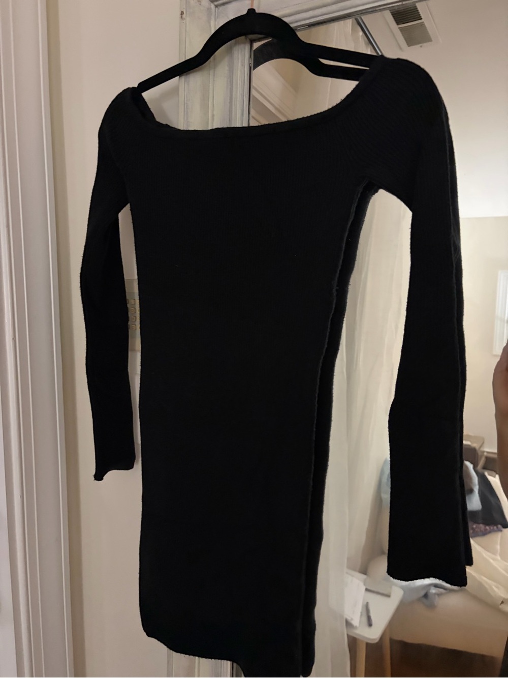 American Eagle Outfitters Black Ribbed Long-Sleeve Bodycon Dress
